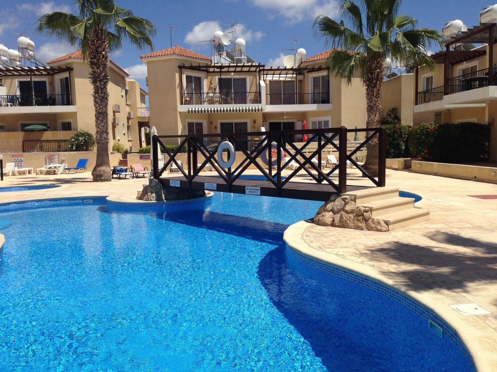 Paphos Sirena Sunrise, Apartment 4 מראה חיצוני תמונה